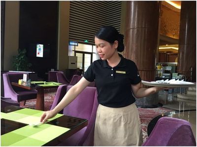 餐飲微笑禮儀 提升服務(wù)品質(zhì)的關(guān)鍵